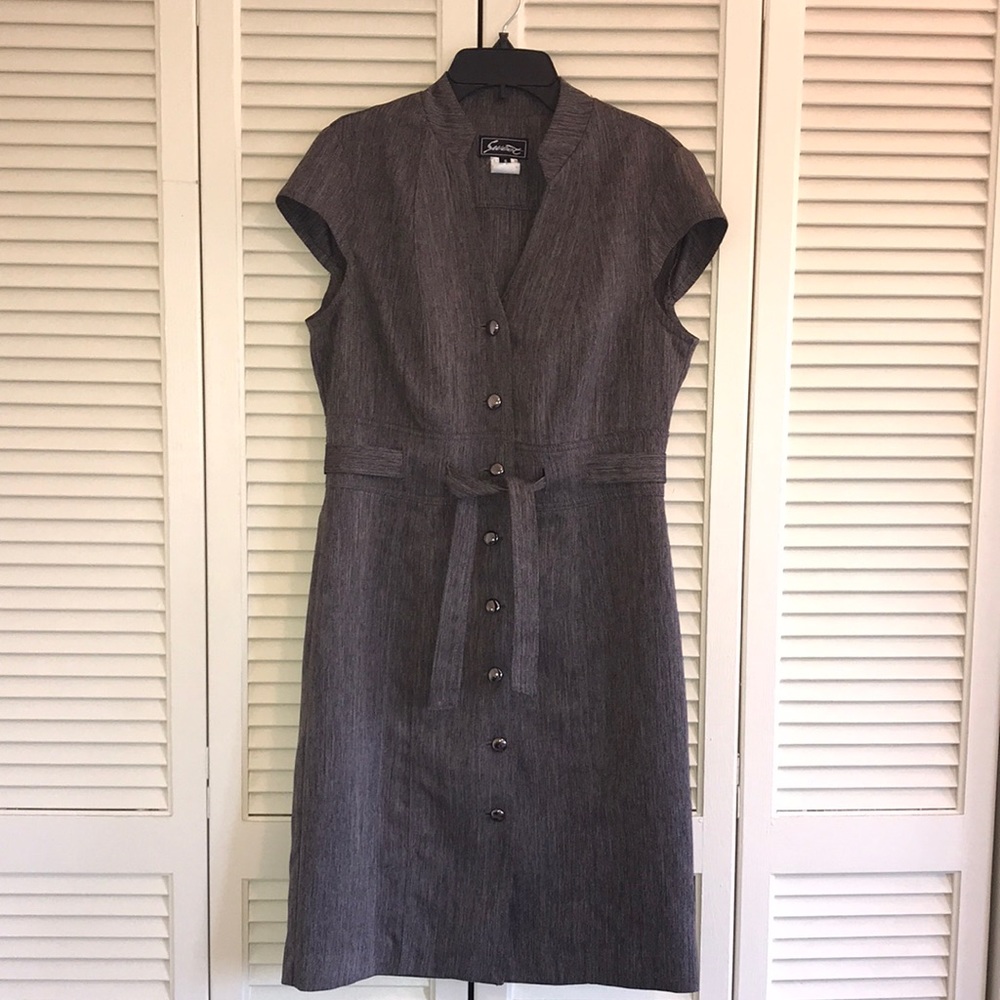 Sweet Brand Gray and white heatherwd dress. Size 8.
